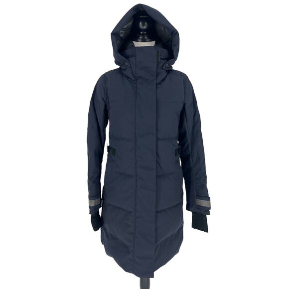 Canada Goose Bennett Parka in Navy & Black - Picture 2 of 16